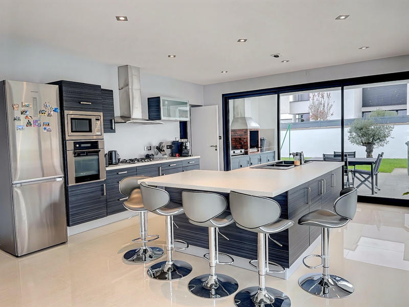 Villa - 150 m² - 6 pièces