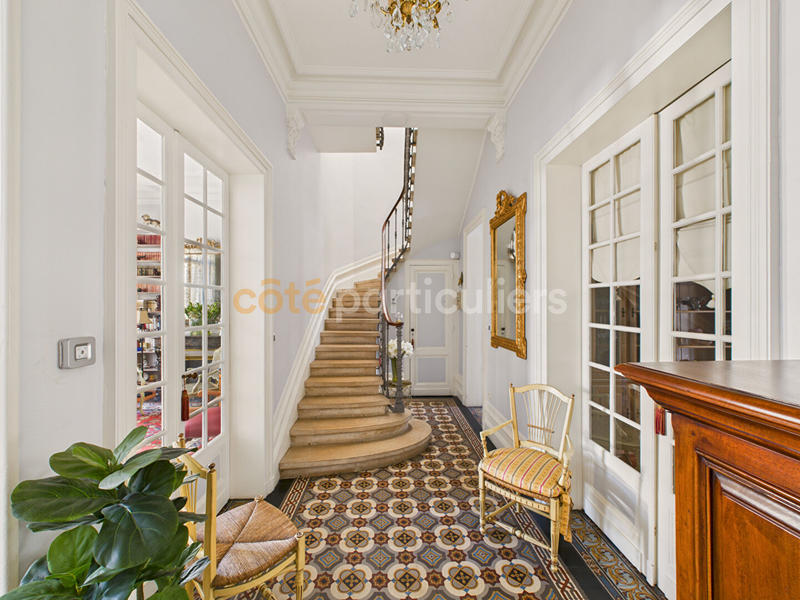 Maison - 188 m² - 5 pièces