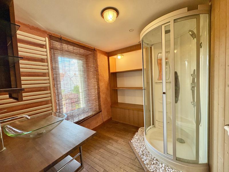 Villa - 166 m² - 6 pièces