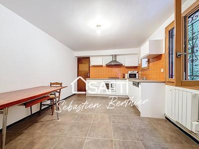 Maison - 105 m² - 5 pièces