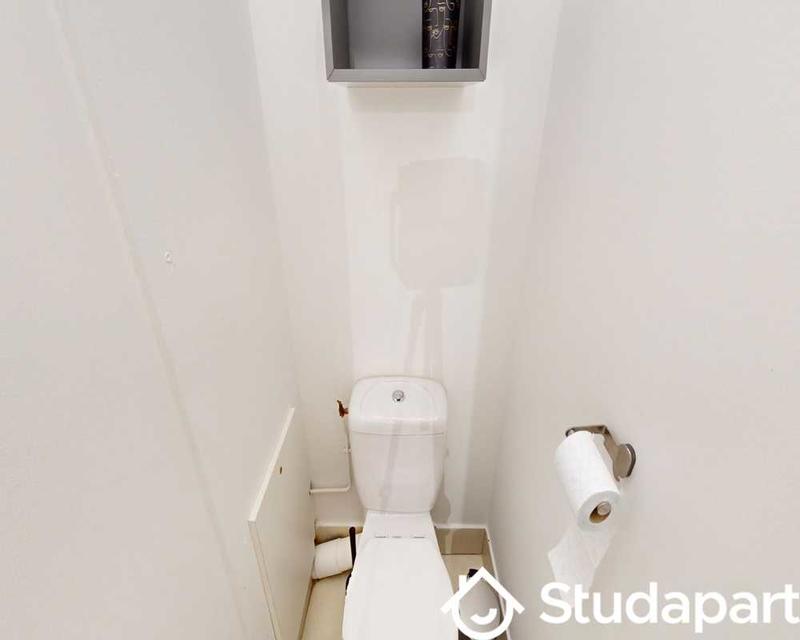 Chambre - 100 m² - 1 pièce