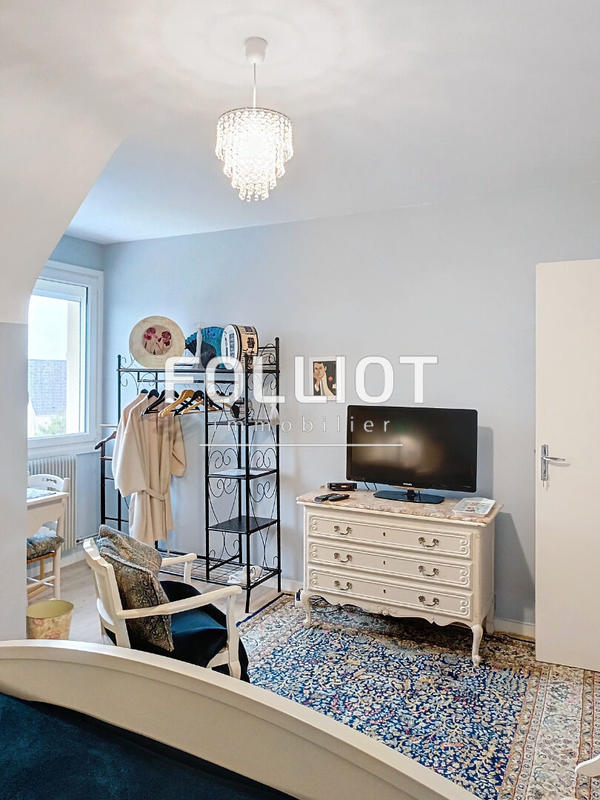 Maison - 136 m² - 6 pièces