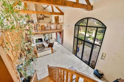 Maison - 450 m² - 13 pièces