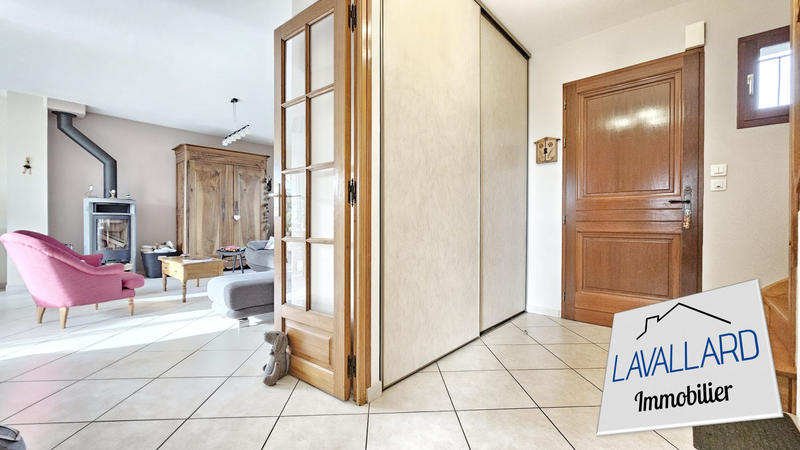 Maison - 178 m² - 8 pièces