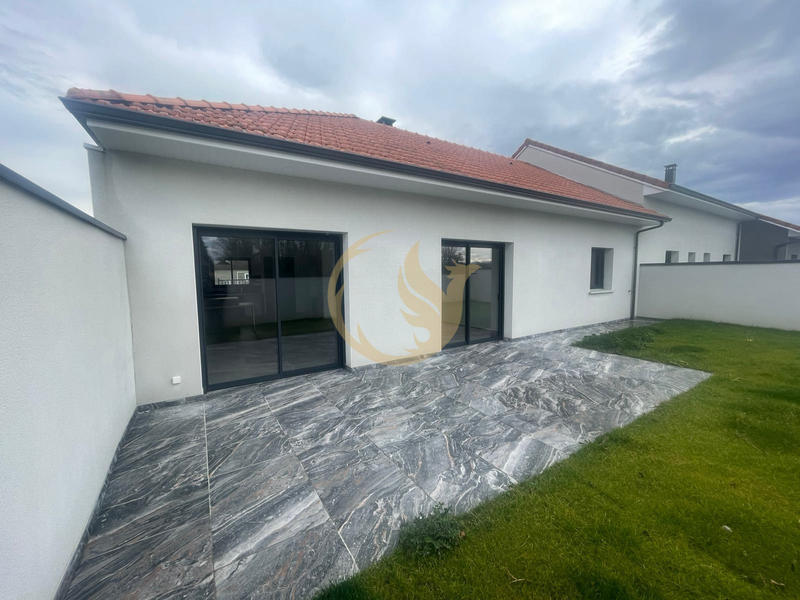 Maison - 88 m² - 4 pièces