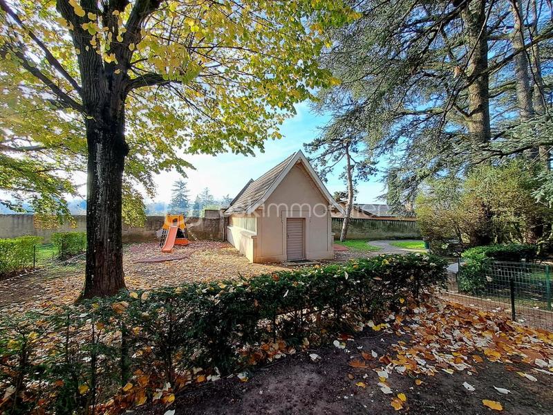 Appartement - 83 m² - 4 pièces