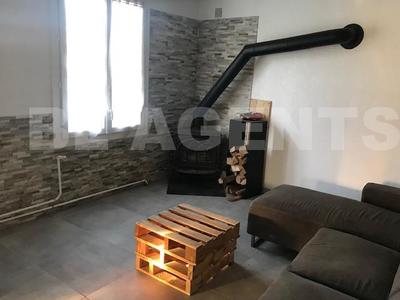 Maison traditionnelle - 80 m² - 4 pièces