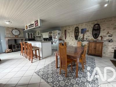 Maison - 224 m² - 7 pièces