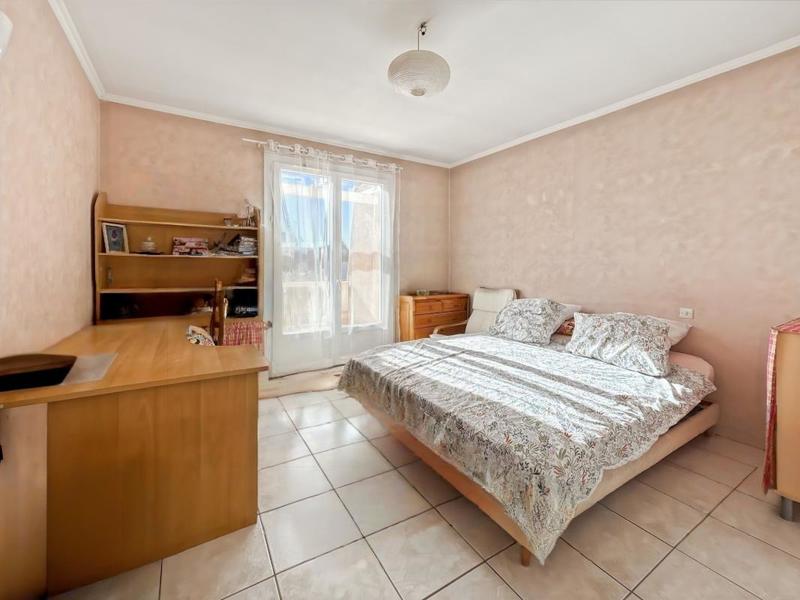 Maison - 200 m² - 7 pièces