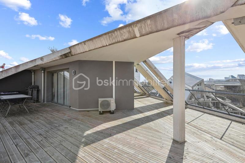 Appartement - 96 m² - 4 pièces