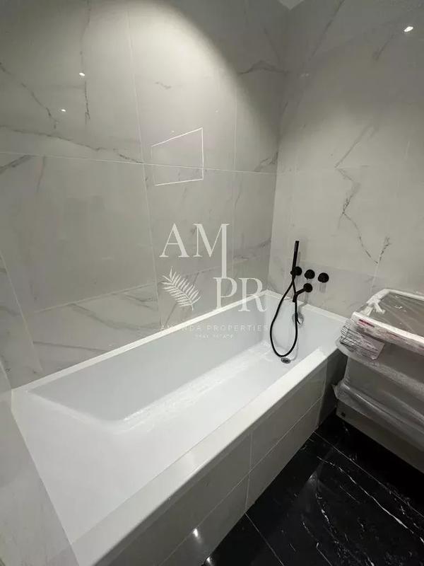 Appartement - 129 m² - 5 pièces