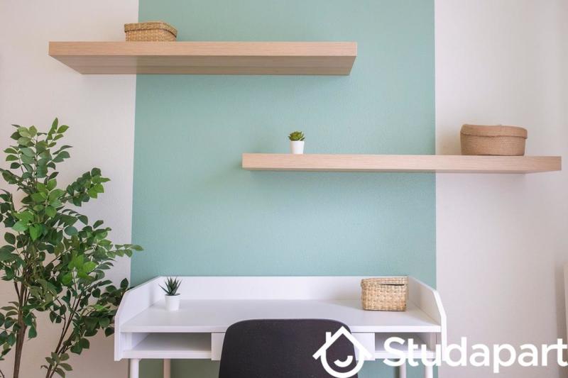 Chambre - 9 m² - 1 pièce