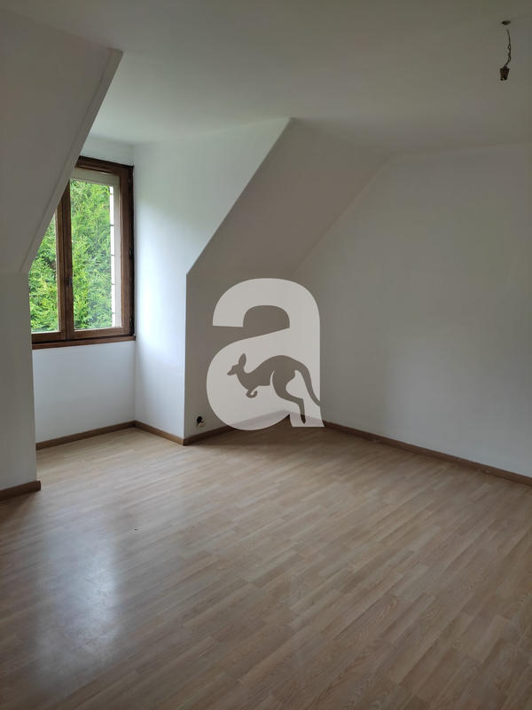 Maison - 187 m² - 6 pièces