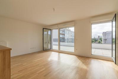 Appartement - 81 m² - 4 pièces