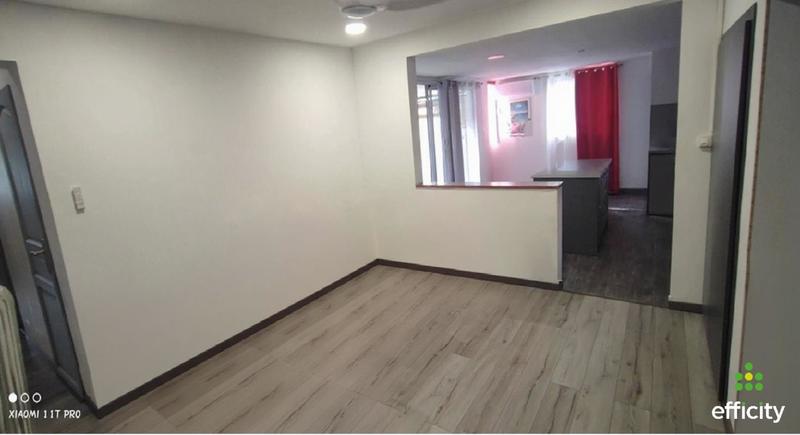 Immeuble - 270 m² - 9 pièces