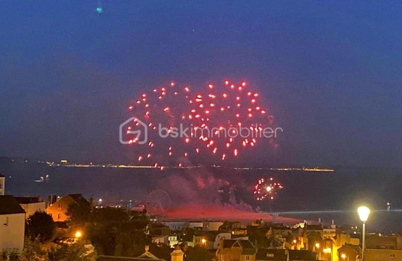 Appartement - 134 m² - 6 pièces