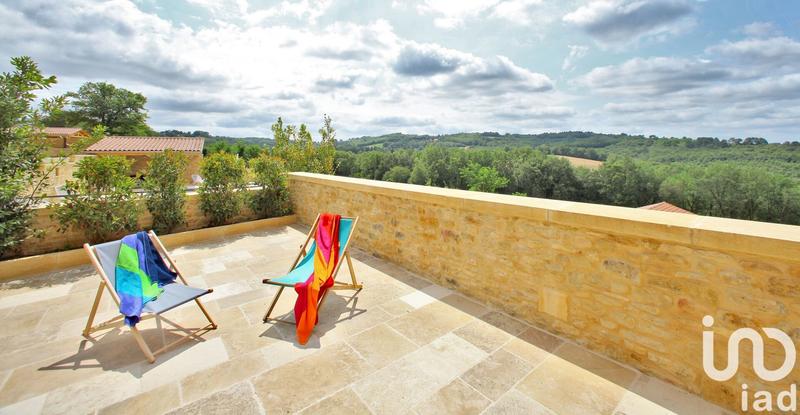 Maison - 760 m² - 21 pièces