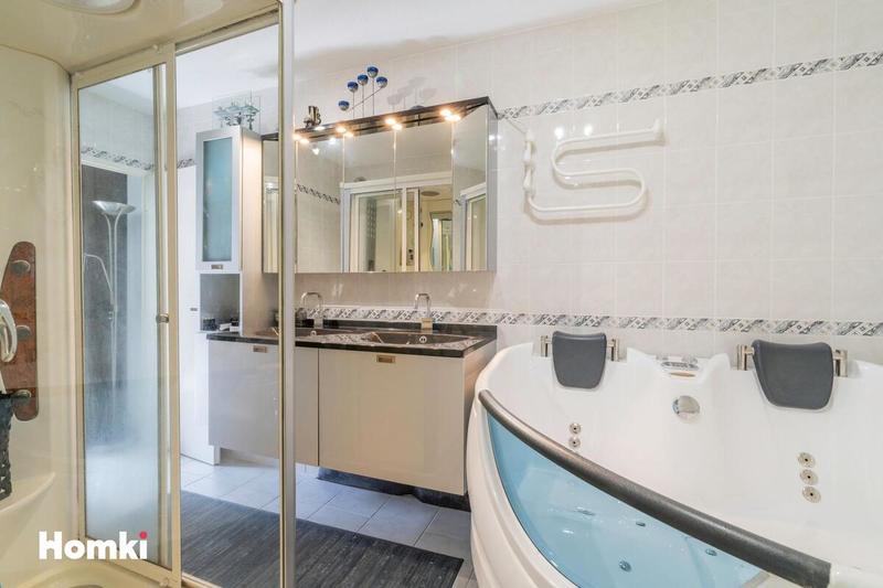 Appartement - 100 m² - 4 pièces