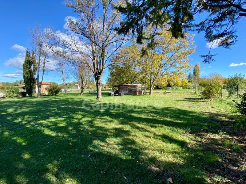 Propriété - 240 m² - 10 pièces