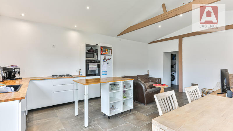 Maison - 95 m² - 4 pièces