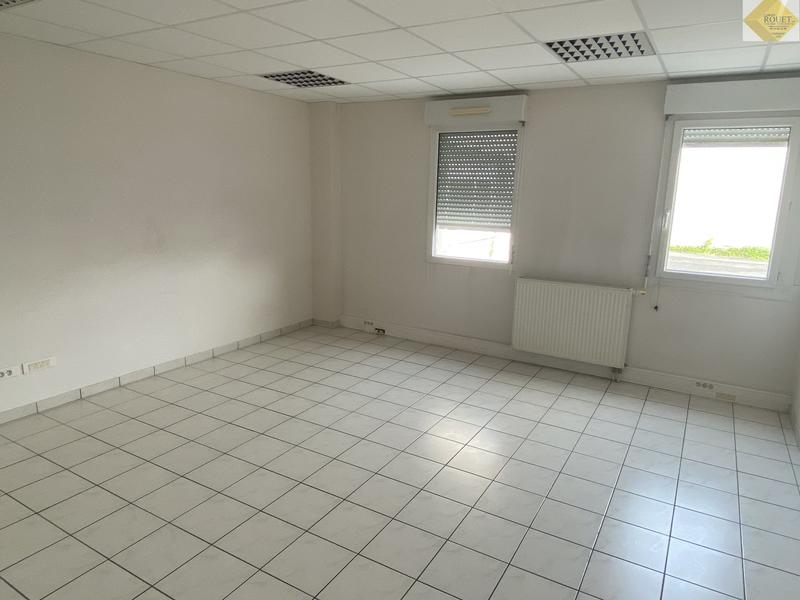 Local d'activités - 1 623 m² - 23 pièces