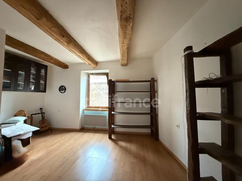 Maison - 352 m² - 6 pièces