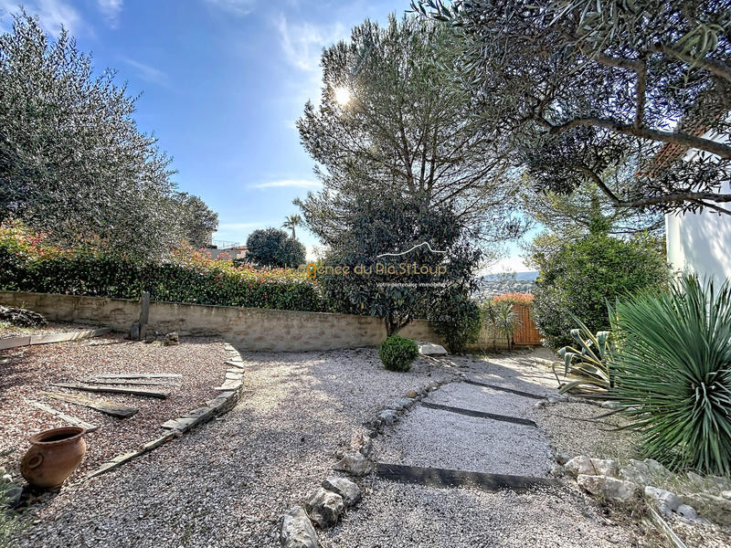 Villa - 180 m² - 6 pièces