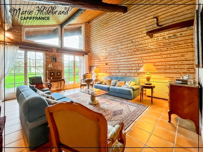 Maison - 200 m² - 6 pièces