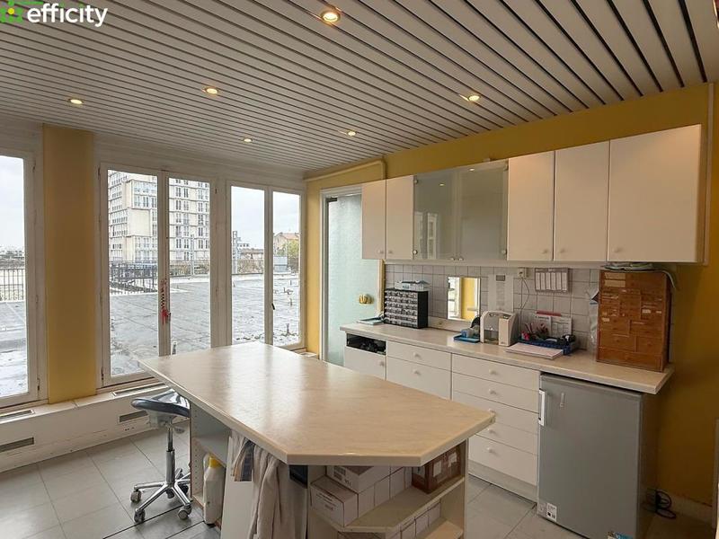 Bureau - 163 m² - 7 pièces