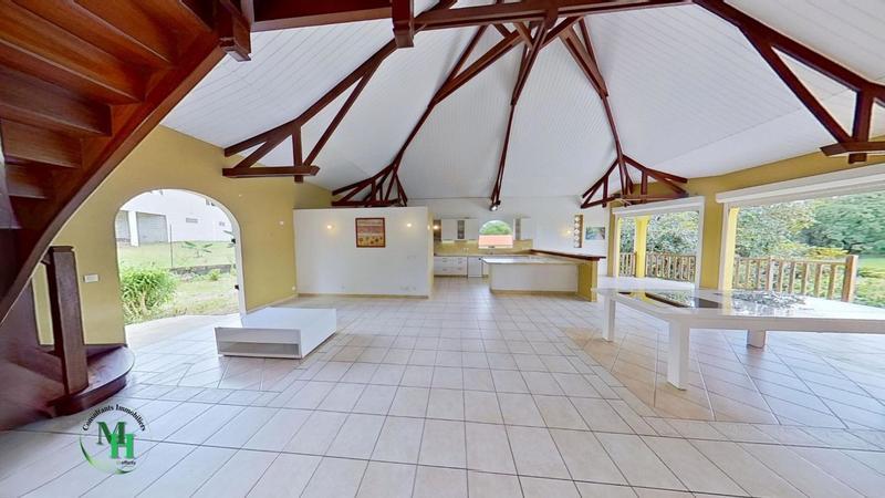 Villa - 274 m² - 6 pièces