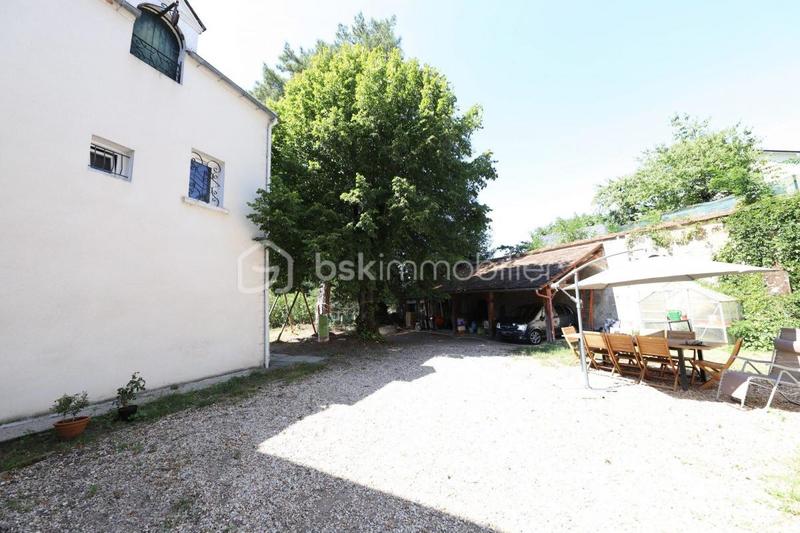 Demeure - 260 m² - 7 pièces