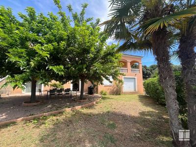 Villa - 207 m² - 8 pièces
