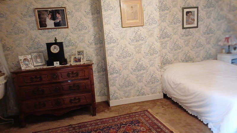 Maison - 210 m² - 6 pièces