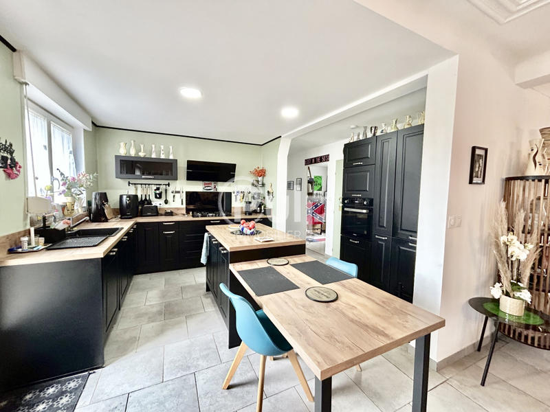 Pavillon - 164 m² - 6 pièces