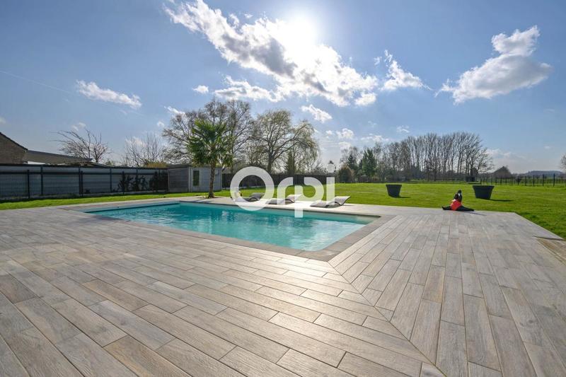 Maison - 232 m² - 6 pièces