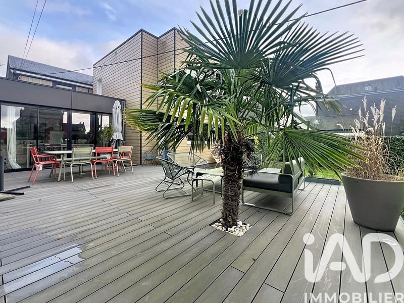 Maison - 203 m² - 7 pièces