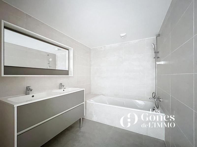 Appartement - 117 m² - 5 pièces