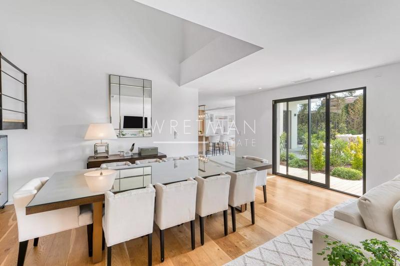 Villa - 222 m² - 6 pièces