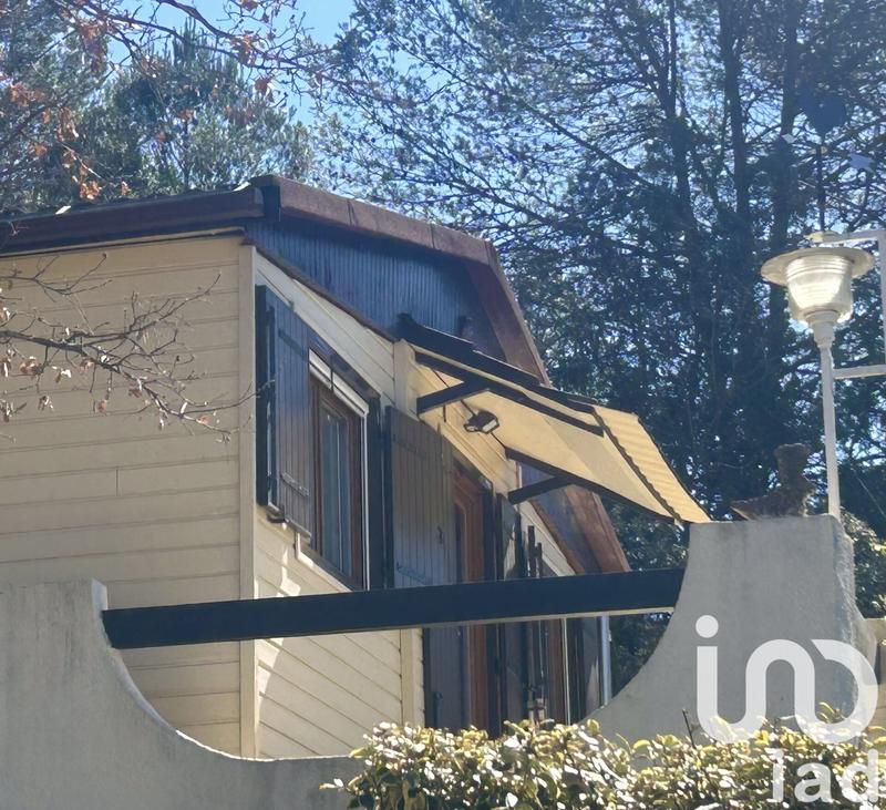 Maison - 14 000 m² - 4 pièces