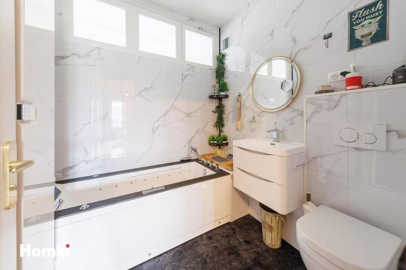 Appartement - 140 m² - 5 pièces