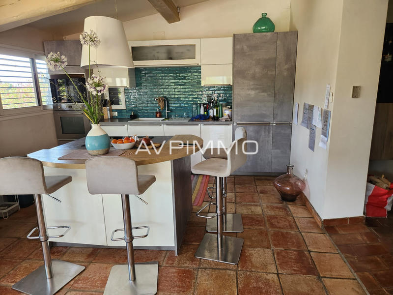 Villa - 174 m² - 6 pièces