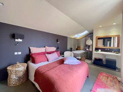 Appartement - 115 m² - 4 pièces