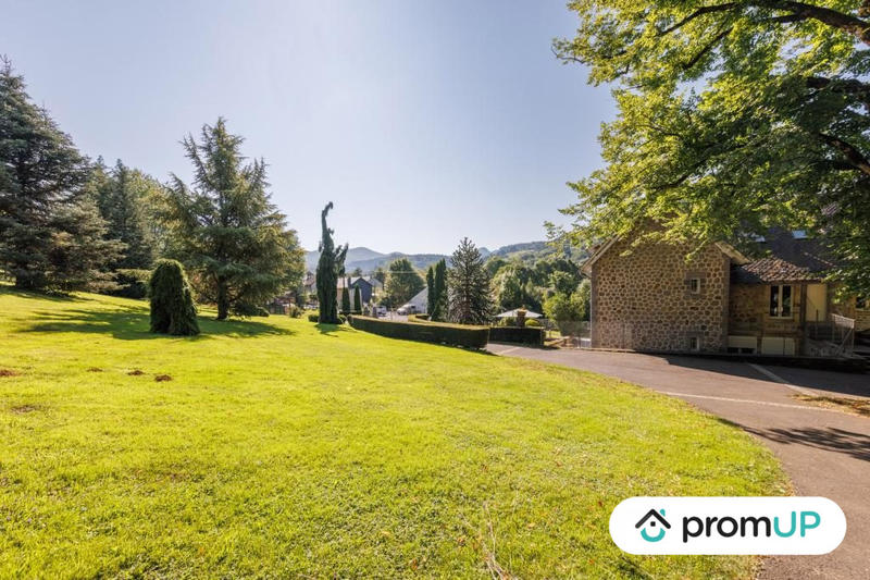 Local d'activités - 540 m² - 26 pièces