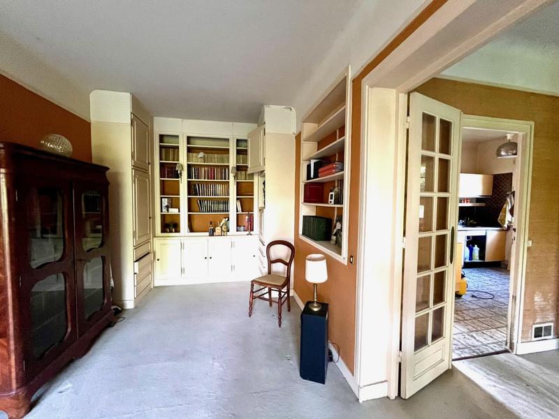 Maison traditionnelle - 185 m² - 7 pièces