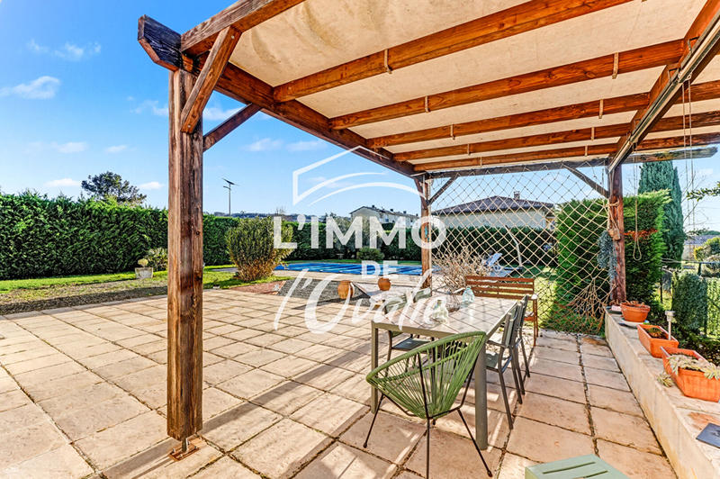 Maison - 200 m² - 7 pièces