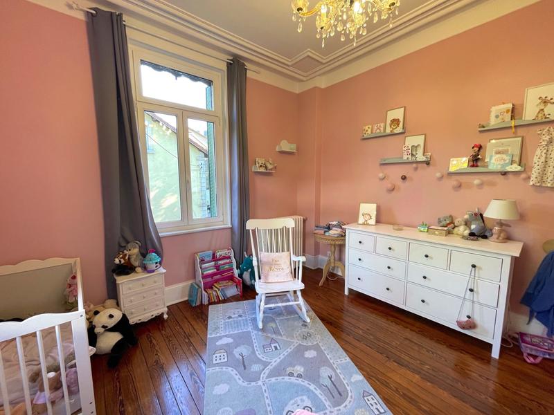 Maison - 250 m² - 7 pièces