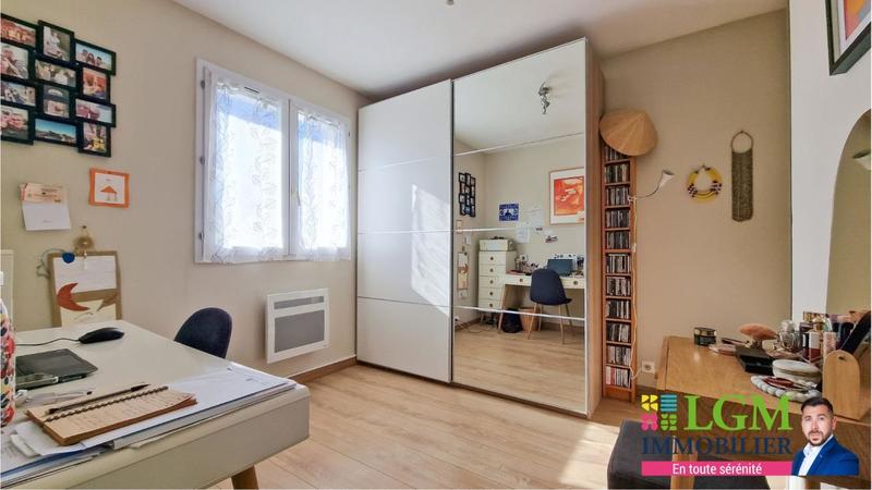 Villa - 90 m² - 5 pièces