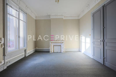 Appartement - 94 m² - 4 pièces