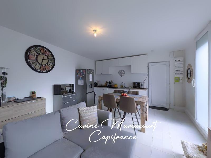 Immeuble - 221 m² - 13 pièces