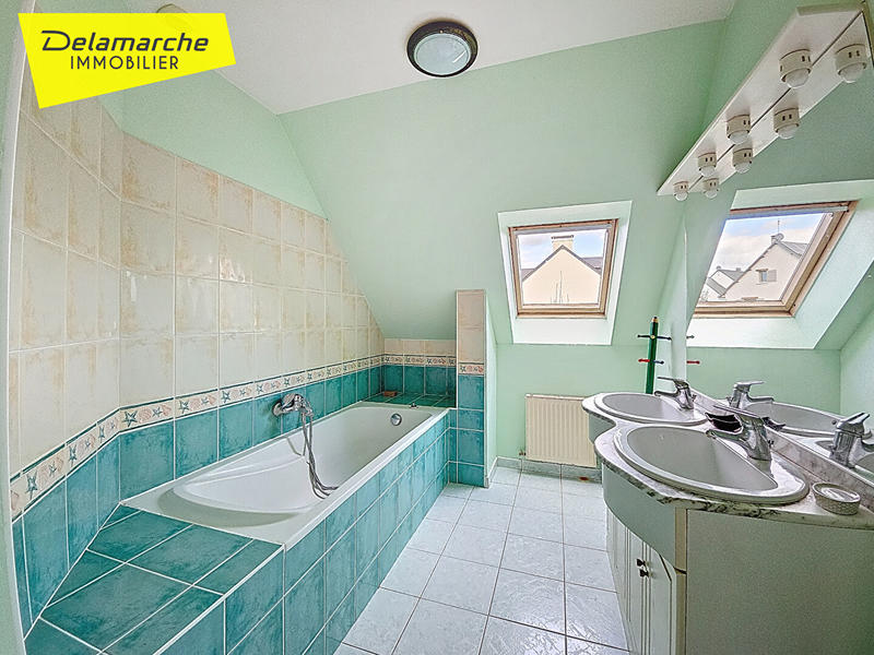 Maison - 150 m² - 8 pièces